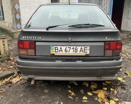 Серый Рено 19, объемом двигателя 1.7 л и пробегом 1 тыс. км за 642 $, фото 1 на Automoto.ua