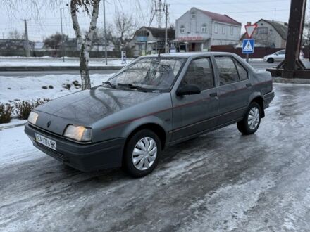 Сірий Рено 19, об'ємом двигуна 1.4 л та пробігом 300 тис. км за 1300 $, фото 1 на Automoto.ua