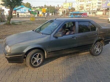 Серый Рено 19, объемом двигателя 1.7 л и пробегом 220 тыс. км за 1200 $, фото 1 на Automoto.ua