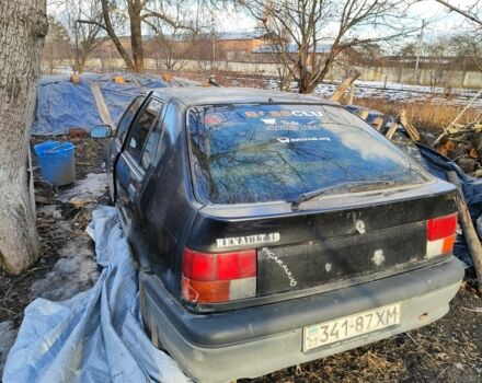Серый Рено 19, объемом двигателя 0 л и пробегом 50 тыс. км за 500 $, фото 1 на Automoto.ua
