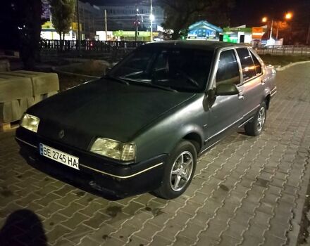 Серый Рено 19, объемом двигателя 1.7 л и пробегом 172 тыс. км за 1400 $, фото 1 на Automoto.ua