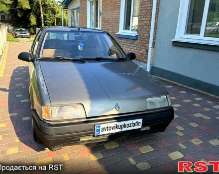Сірий Рено 19, об'ємом двигуна 1.4 л та пробігом 0 тис. км за 799 $, фото 1 на Automoto.ua
