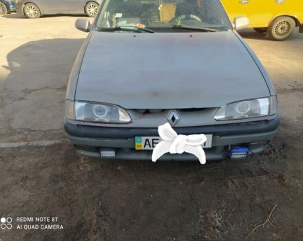 Сірий Рено 19, об'ємом двигуна 1 л та пробігом 1 тис. км за 343 $, фото 1 на Automoto.ua