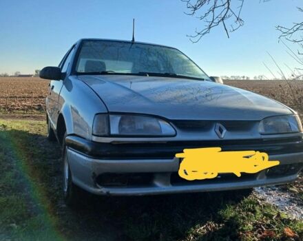 Серый Рено 19, объемом двигателя 0 л и пробегом 300 тыс. км за 650 $, фото 1 на Automoto.ua
