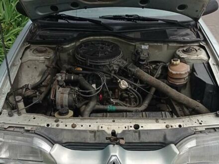 Сірий Рено 19, об'ємом двигуна 1.4 л та пробігом 380 тис. км за 2500 $, фото 1 на Automoto.ua