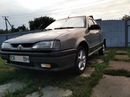 Сірий Рено 19, об'ємом двигуна 1.4 л та пробігом 190 тис. км за 1323 $, фото 1 на Automoto.ua