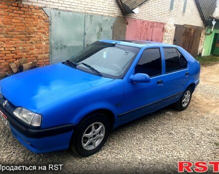 Синій Рено 19, об'ємом двигуна 14 л та пробігом 300 тис. км за 1300 $, фото 1 на Automoto.ua
