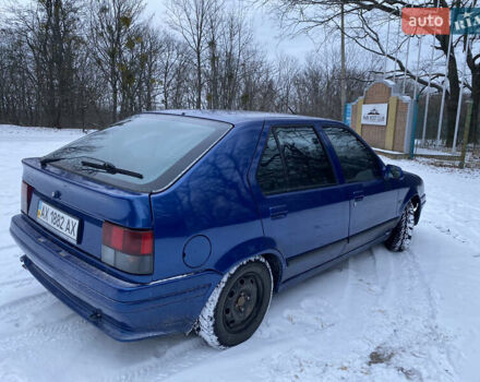 Синий Рено 19, объемом двигателя 1.7 л и пробегом 250 тыс. км за 1600 $, фото 4 на Automoto.ua