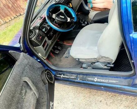 Синій Рено 19, об'ємом двигуна 1.8 л та пробігом 261 тис. км за 1200 $, фото 4 на Automoto.ua