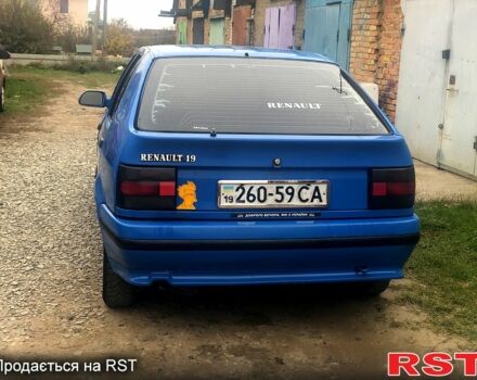 Синій Рено 19, об'ємом двигуна 14 л та пробігом 300 тис. км за 1300 $, фото 3 на Automoto.ua
