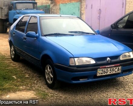 Синій Рено 19, об'ємом двигуна 14 л та пробігом 300 тис. км за 1300 $, фото 5 на Automoto.ua