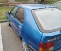 Синий Рено 19, объемом двигателя 1.72 л и пробегом 402 тыс. км за 750 $, фото 5 на Automoto.ua