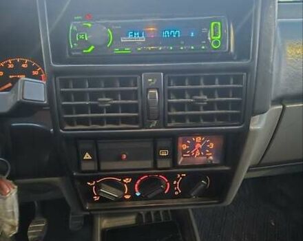 Синий Рено 19, объемом двигателя 1.72 л и пробегом 228 тыс. км за 1399 $, фото 12 на Automoto.ua