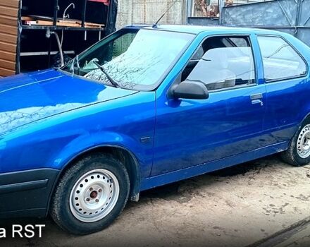 Синий Рено 19, объемом двигателя 1.4 л и пробегом 200 тыс. км за 700 $, фото 1 на Automoto.ua
