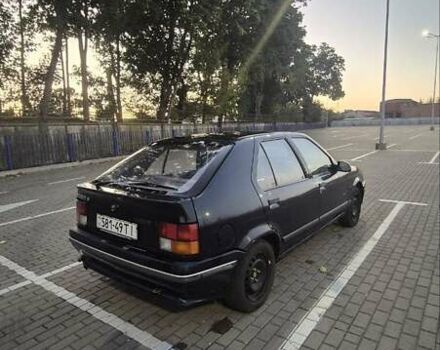 Синий Рено 19, объемом двигателя 1.72 л и пробегом 228 тыс. км за 1399 $, фото 4 на Automoto.ua
