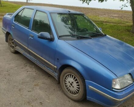 Рено 19 1990 в Фастове на Automoto.ua Синий Рено 19, объемом двигателя 0 л и пробегом 300 тыс. км за 715 $, фото 1 на Automoto.ua
