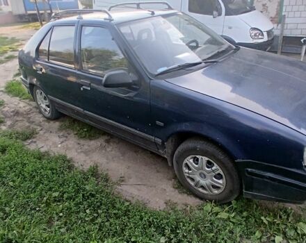 Синій Рено 19, об'ємом двигуна 1.4 л та пробігом 300 тис. км за 450 $, фото 2 на Automoto.ua