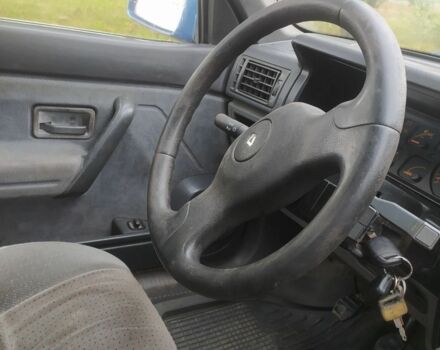 Рено 19 1990 в Фастове на Automoto.ua Синий Рено 19, объемом двигателя 0 л и пробегом 300 тыс. км за 715 $, фото 6 на Automoto.ua