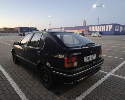 Синий Рено 19, объемом двигателя 1.72 л и пробегом 228 тыс. км за 900 $, фото 5 на Automoto.ua