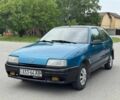 Синий Рено 19, объемом двигателя 1.8 л и пробегом 300 тыс. км за 900 $, фото 1 на Automoto.ua