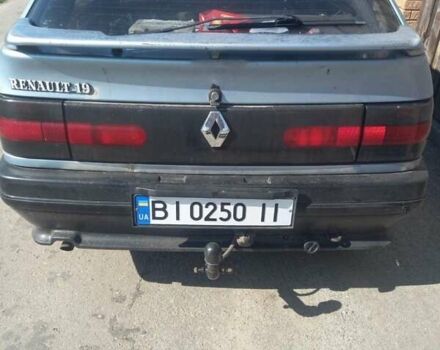 Синий Рено 19, объемом двигателя 1.7 л и пробегом 375 тыс. км за 1300 $, фото 8 на Automoto.ua