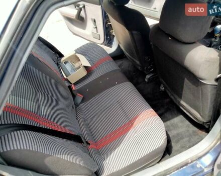 Рено 19 1991 в Днепре (Днепропетровске) на Automoto.ua Синий Рено 19, объемом двигателя 0 л и пробегом 40 тыс. км за 3000 $, фото 9 на Automoto.ua