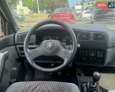 Синій Рено 19, об'ємом двигуна 1.7 л та пробігом 400 тис. км за 1999 $, фото 14 на Automoto.ua