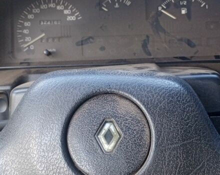 Синій Рено 19, об'ємом двигуна 1.4 л та пробігом 325 тис. км за 474 $, фото 5 на Automoto.ua