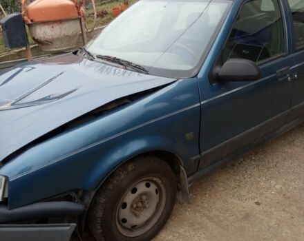 Синій Рено 19, об'ємом двигуна 0 л та пробігом 200 тис. км за 24 $, фото 3 на Automoto.ua