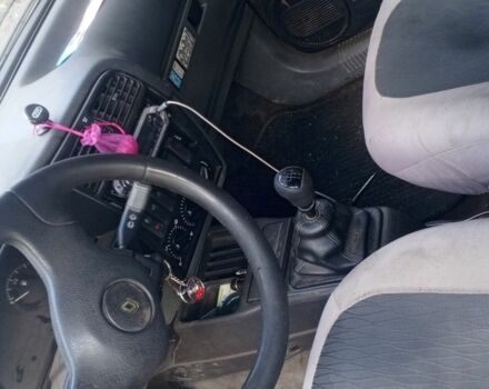 Синій Рено 19, об'ємом двигуна 1.4 л та пробігом 325 тис. км за 474 $, фото 6 на Automoto.ua