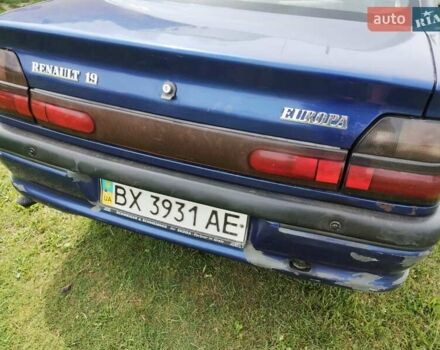 Синий Рено 19, объемом двигателя 1.4 л и пробегом 313 тыс. км за 1200 $, фото 4 на Automoto.ua