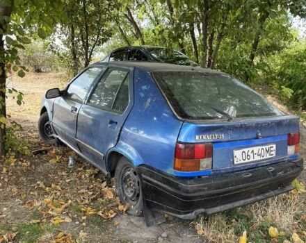 Синий Рено 19, объемом двигателя 1.7 л и пробегом 180 тыс. км за 300 $, фото 1 на Automoto.ua