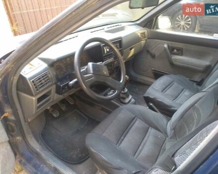Синий Рено 19, объемом двигателя 1.4 л и пробегом 424 тыс. км за 400 $, фото 1 на Automoto.ua
