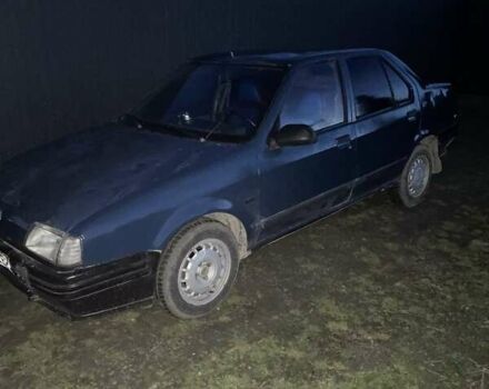 Синій Рено 19, об'ємом двигуна 1.8 л та пробігом 300 тис. км за 497 $, фото 2 на Automoto.ua