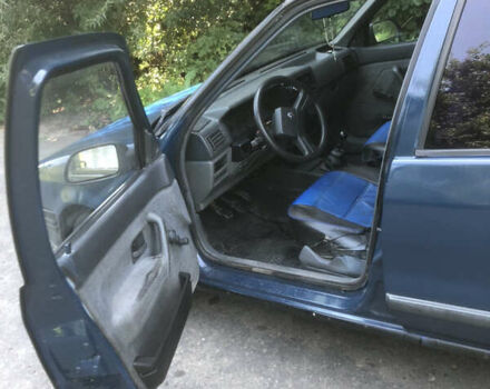Синій Рено 19, об'ємом двигуна 1.79 л та пробігом 377 тис. км за 834 $, фото 17 на Automoto.ua