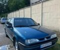 Синий Рено 19, объемом двигателя 1.7 л и пробегом 303 тыс. км за 2300 $, фото 1 на Automoto.ua