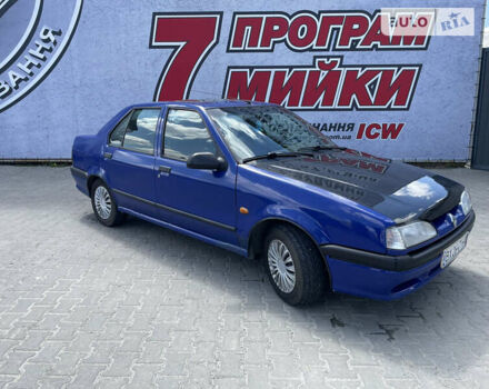 Синий Рено 19, объемом двигателя 1.8 л и пробегом 329 тыс. км за 1600 $, фото 1 на Automoto.ua