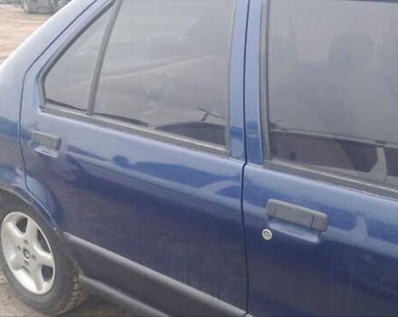 Синий Рено 19, объемом двигателя 1.4 л и пробегом 137 тыс. км за 1000 $, фото 1 на Automoto.ua