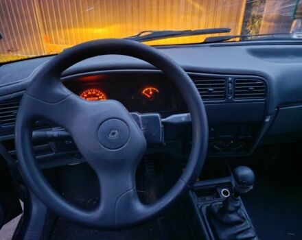 Синій Рено 19, об'ємом двигуна 1 л та пробігом 1000 тис. км за 600 $, фото 7 на Automoto.ua