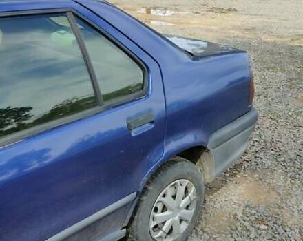 Синий Рено 19, объемом двигателя 1.4 л и пробегом 200 тыс. км за 1050 $, фото 6 на Automoto.ua