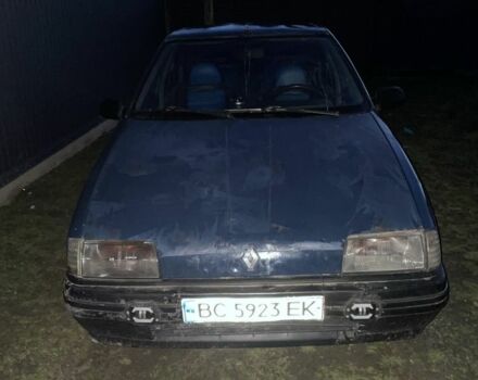 Синий Рено 19, объемом двигателя 1.8 л и пробегом 300 тыс. км за 497 $, фото 4 на Automoto.ua