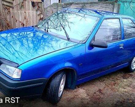 Синій Рено 19, об'ємом двигуна 1.4 л та пробігом 0 тис. км за 700 $, фото 1 на Automoto.ua
