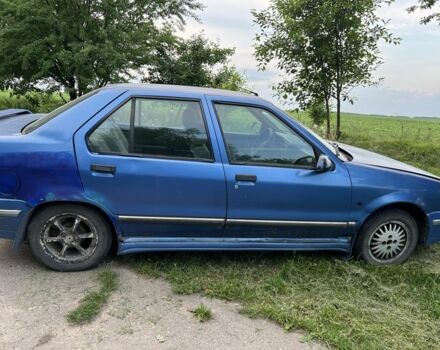 Синій Рено 19, об'ємом двигуна 0 л та пробігом 300 тис. км за 800 $, фото 1 на Automoto.ua