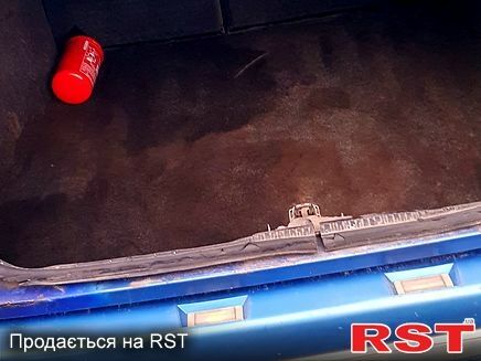 Рено 19 1990 в Фастове на Automoto.ua Синий Рено 19, объемом двигателя 1.7 л и пробегом 300 тыс. км за 1200 $, фото 1 на Automoto.ua