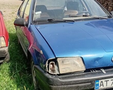 Синий Рено 19, объемом двигателя 1.4 л и пробегом 230 тыс. км за 337 $, фото 1 на Automoto.ua