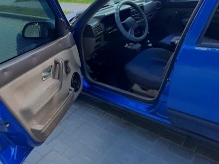 Синій Рено 19, об'ємом двигуна 1.4 л та пробігом 999 тис. км за 1000 $, фото 1 на Automoto.ua