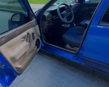 Синий Рено 19, объемом двигателя 1.4 л и пробегом 999 тыс. км за 1000 $, фото 1 на Automoto.ua