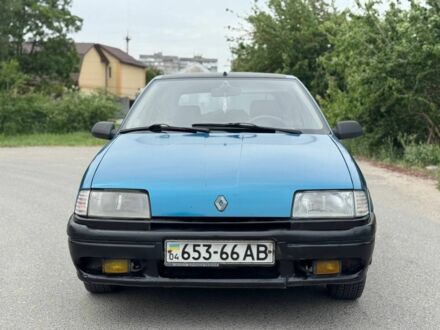 Рено 19 1991 в Днепре (Днепропетровске) на Automoto.ua Синий Рено 19, объемом двигателя 1.8 л и пробегом 300 тыс. км за 900 $, фото 1 на Automoto.ua