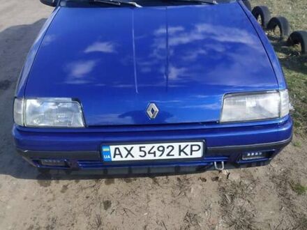 Синій Рено 19, об'ємом двигуна 1.72 л та пробігом 200 тис. км за 1600 $, фото 1 на Automoto.ua