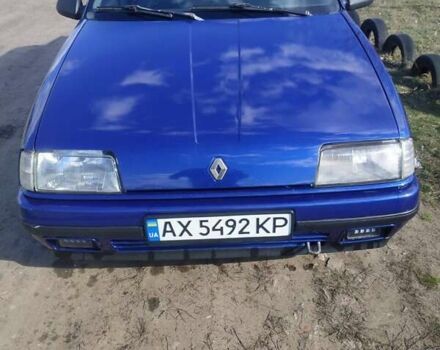 Синій Рено 19, об'ємом двигуна 1.72 л та пробігом 200 тис. км за 1600 $, фото 1 на Automoto.ua